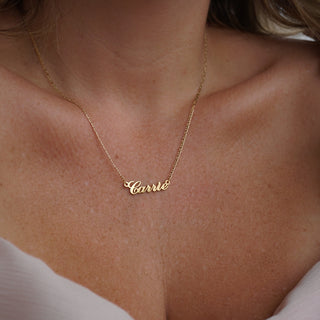 Carrie Name Necklace