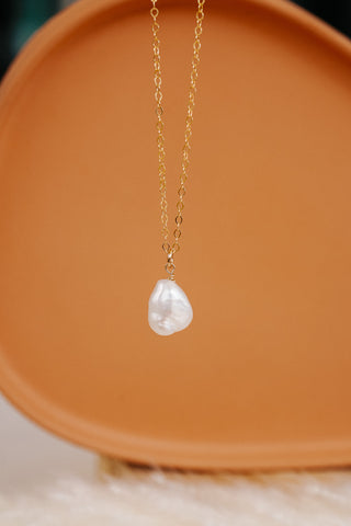 Mila Pearl Necklace