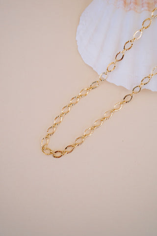 Hallie Chain Necklace