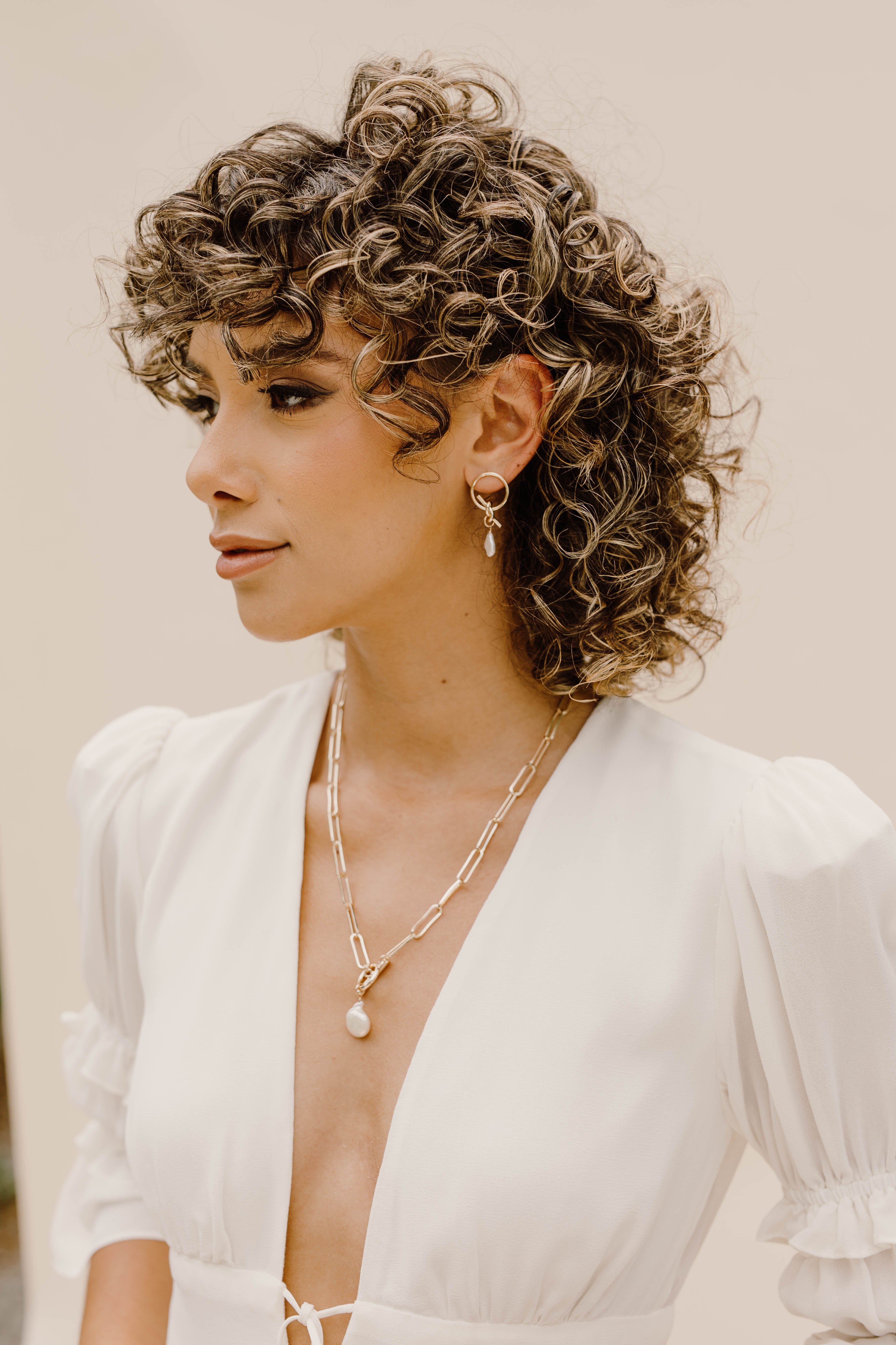 Gold-Filled vs Gold-Plated Jewelry, Which One Is Right For You?