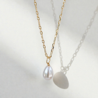 Ella Teardrop Pearl Necklace