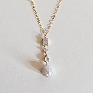 Isabelle Pearl Drop Necklace