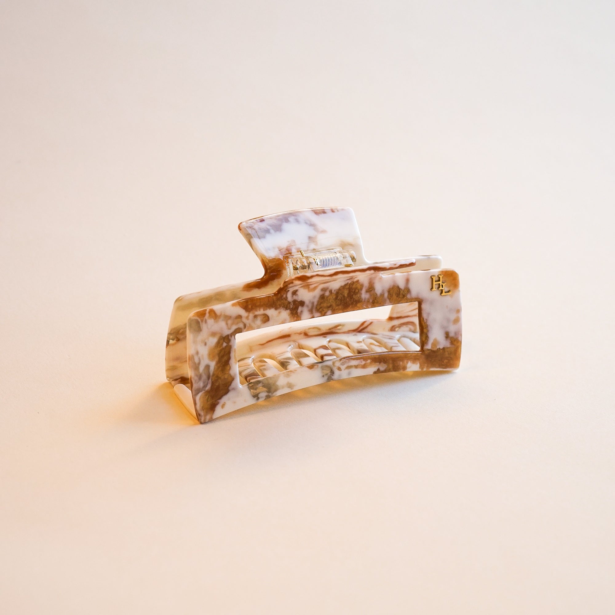 White & Brown Marble Acetate Claw Clip