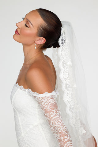 Laurel Teardrop Pearl Earrings