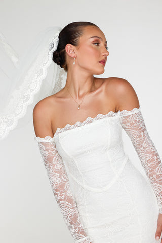 Laurel Teardrop Pearl Necklace