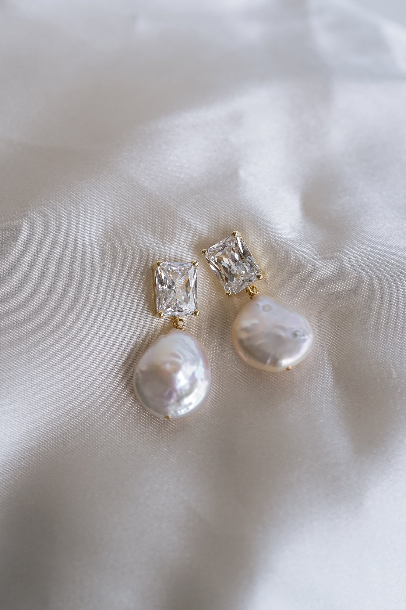 Sofia Pearl Drop Earrings - Wander + Lust Jewelry