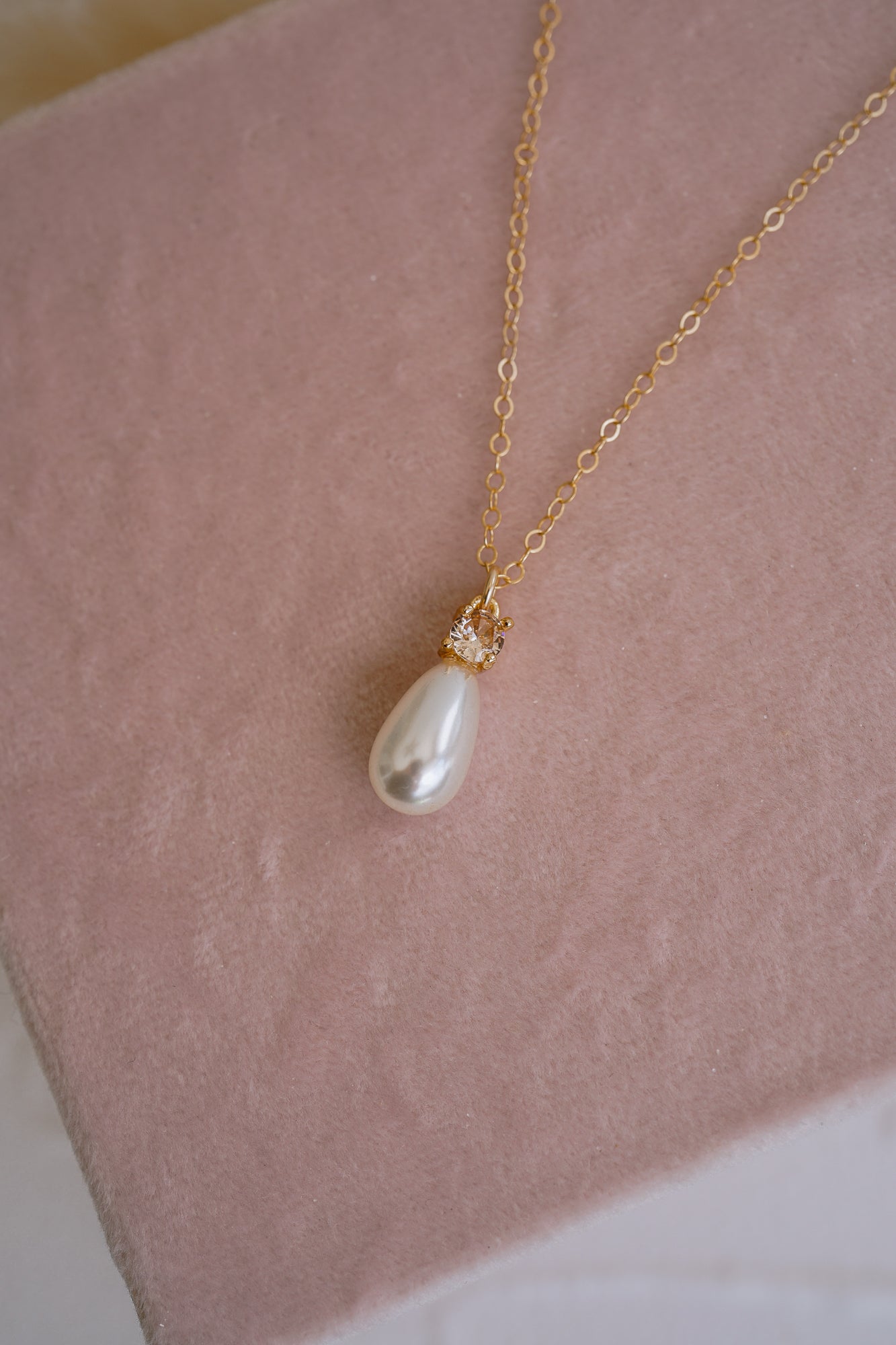 Laurel Teardrop Pearl Necklace - Wander + Lust Jewelry