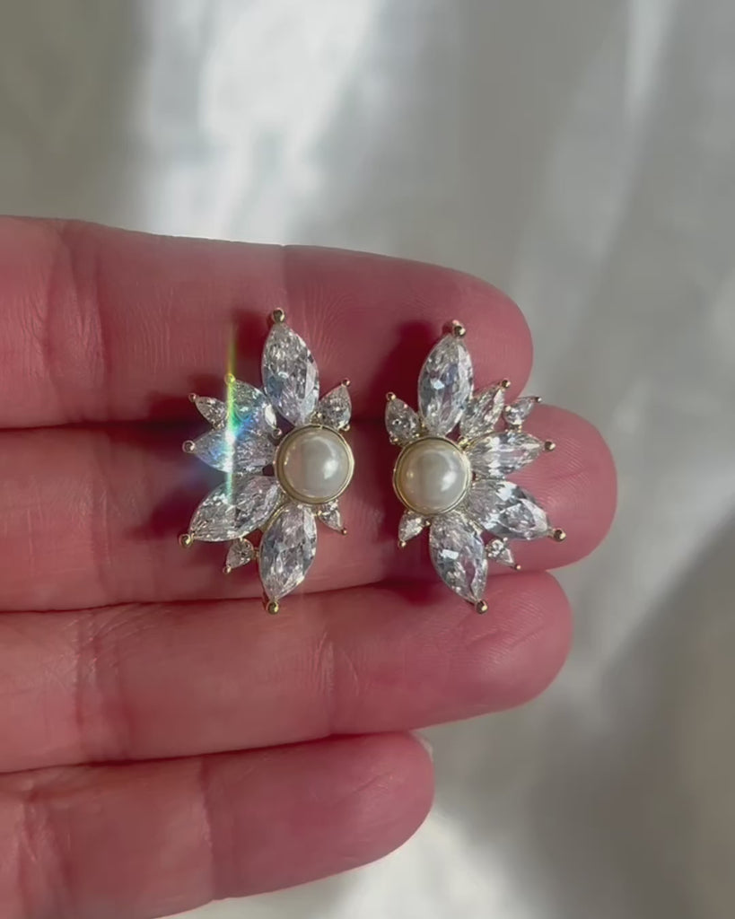 Daphne Blossom Earrings — product video