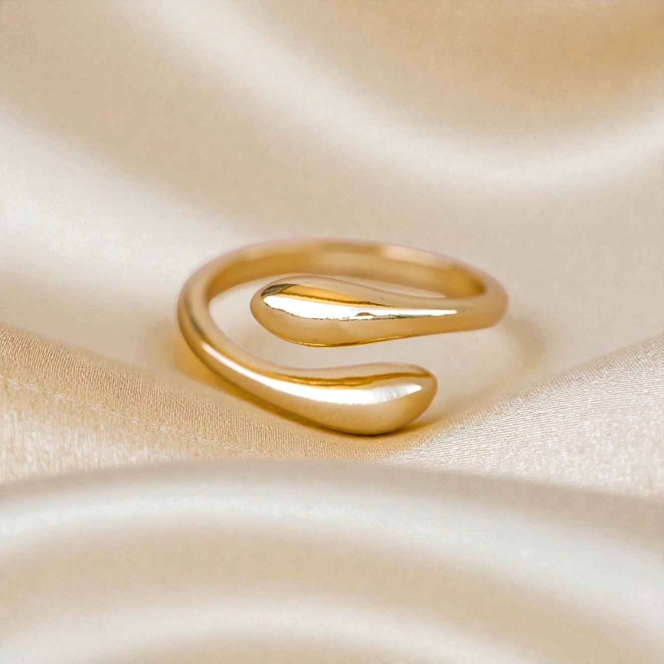 Sol Sculptural Twist Ring - Wander + Lust Jewelry