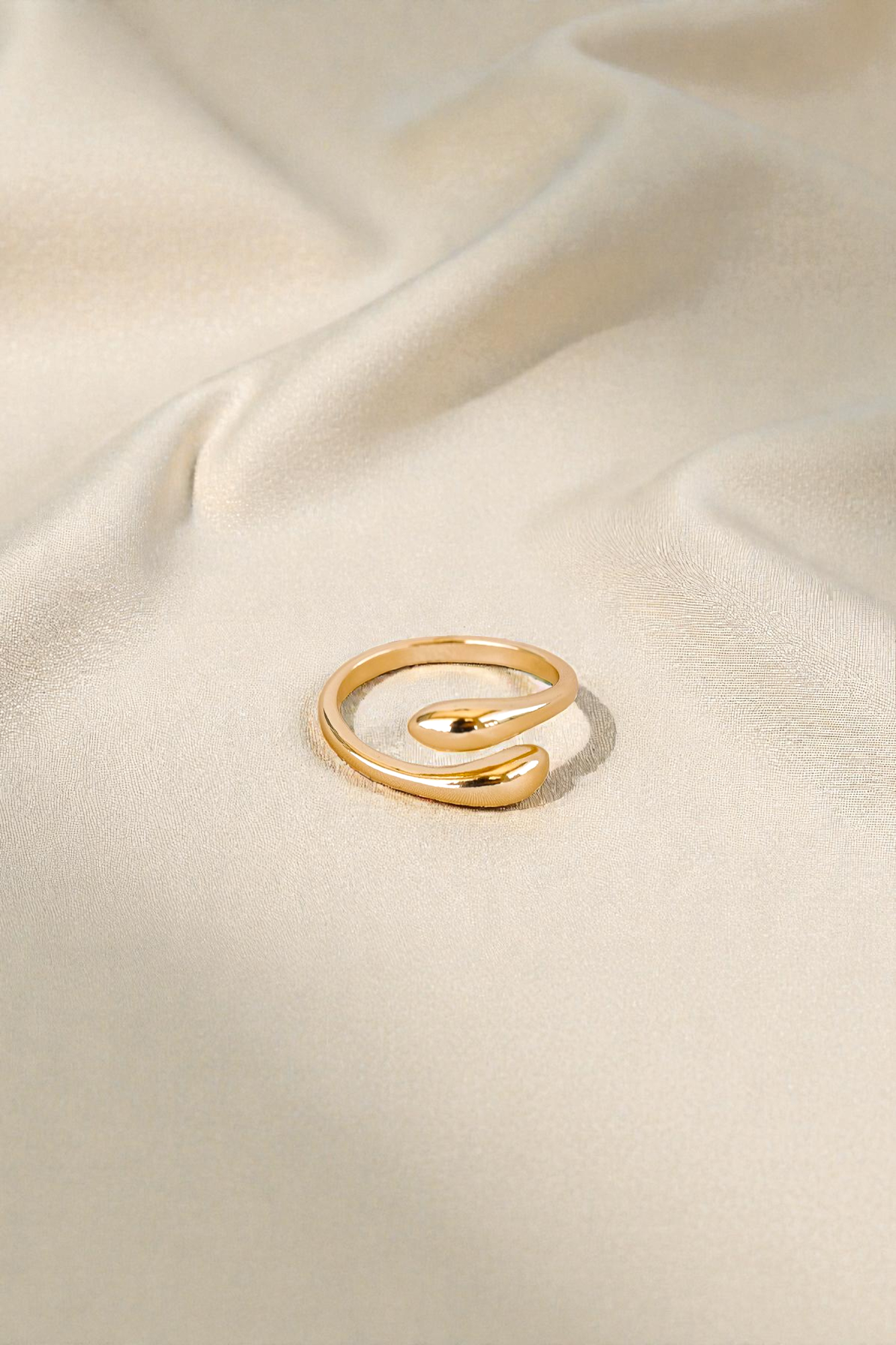 Sol Sculptural Twist Ring - Wander + Lust Jewelry
