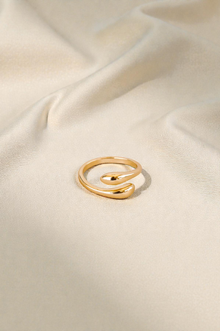 Sol Sculptural Twist Ring