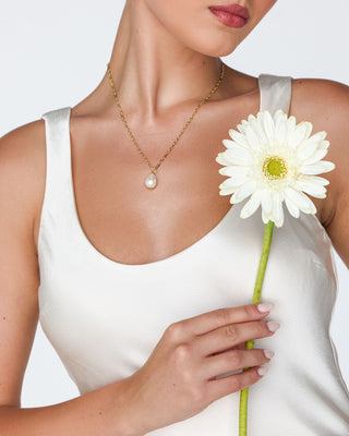 Ella Teardrop Pearl Necklace
