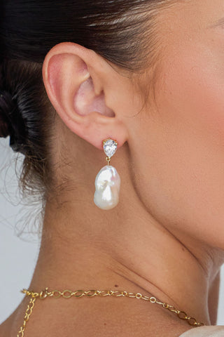 Elowen Baroque Pearl Drop Earrings