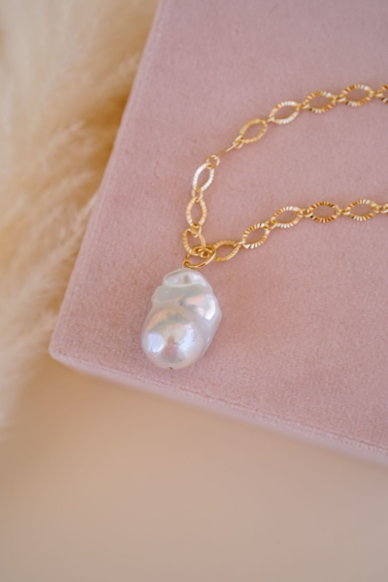 Elowen Pearl Pendant Necklace - Wander + Lust Jewelry